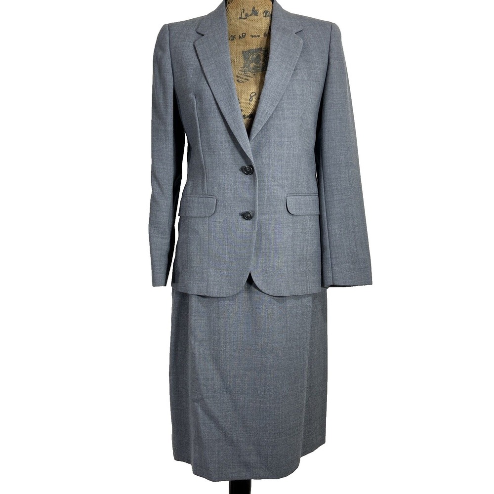 VTG Lady Bowdon Suit 10 Gray Tailor Button Front 2 Piece Skirt Jacket Blazer USA